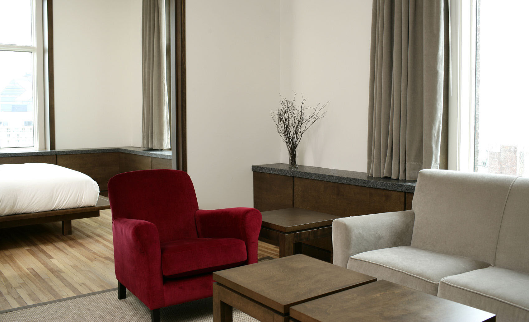 Hotel 71 By Preferred & 4*