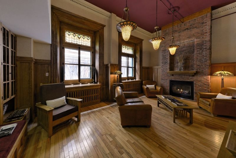 71 By Preferred & Hotel Quebec City
